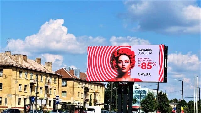 OWEXX lauko ekranų tinklas Kaune: erdvė matomoms reklamos kampanijoms